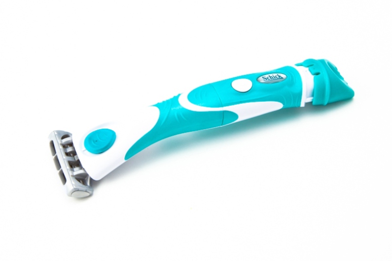 Schick TrimStyle Ad Leaves Little to the Imagination